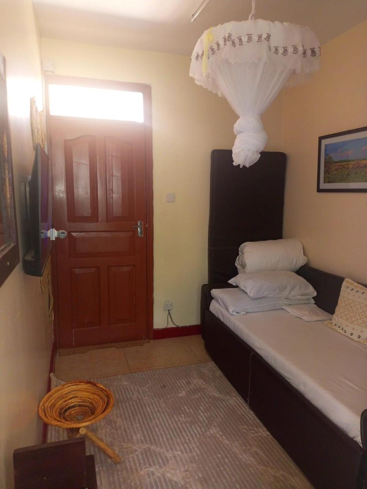 Madini Furnished Apartment 1 Near Jkia Sgr Nairobi Exterior photo